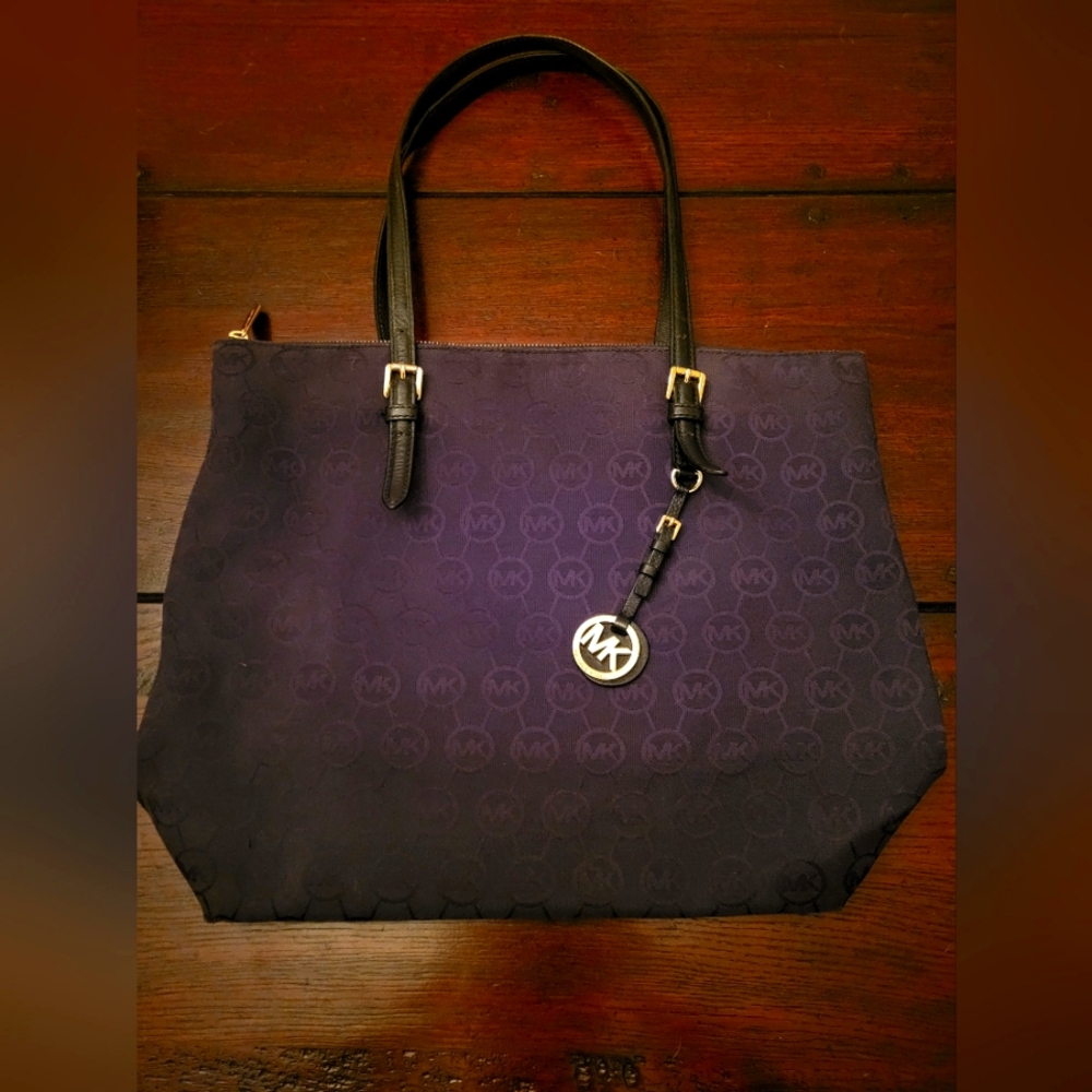 Michael Kors Tote